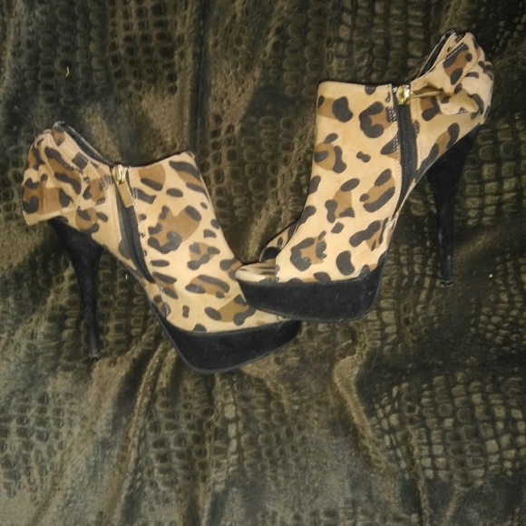 Bamboo Booties - Picture 3 of 4